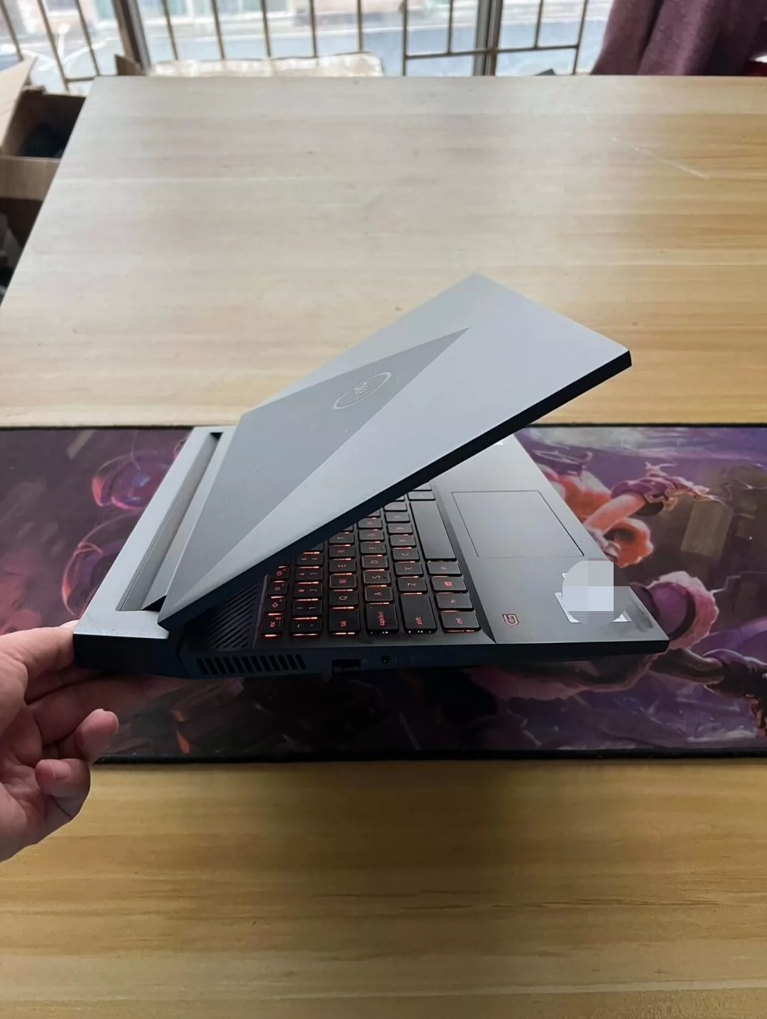   顶配i7戴尔独立显卡笔记本电脑  九八新 办公游戏本 笔记本电脑保证是正品，完全不必担心质量问题，毕竟是一线品牌，质量绝对信得过。货源正规，是公司使用过的